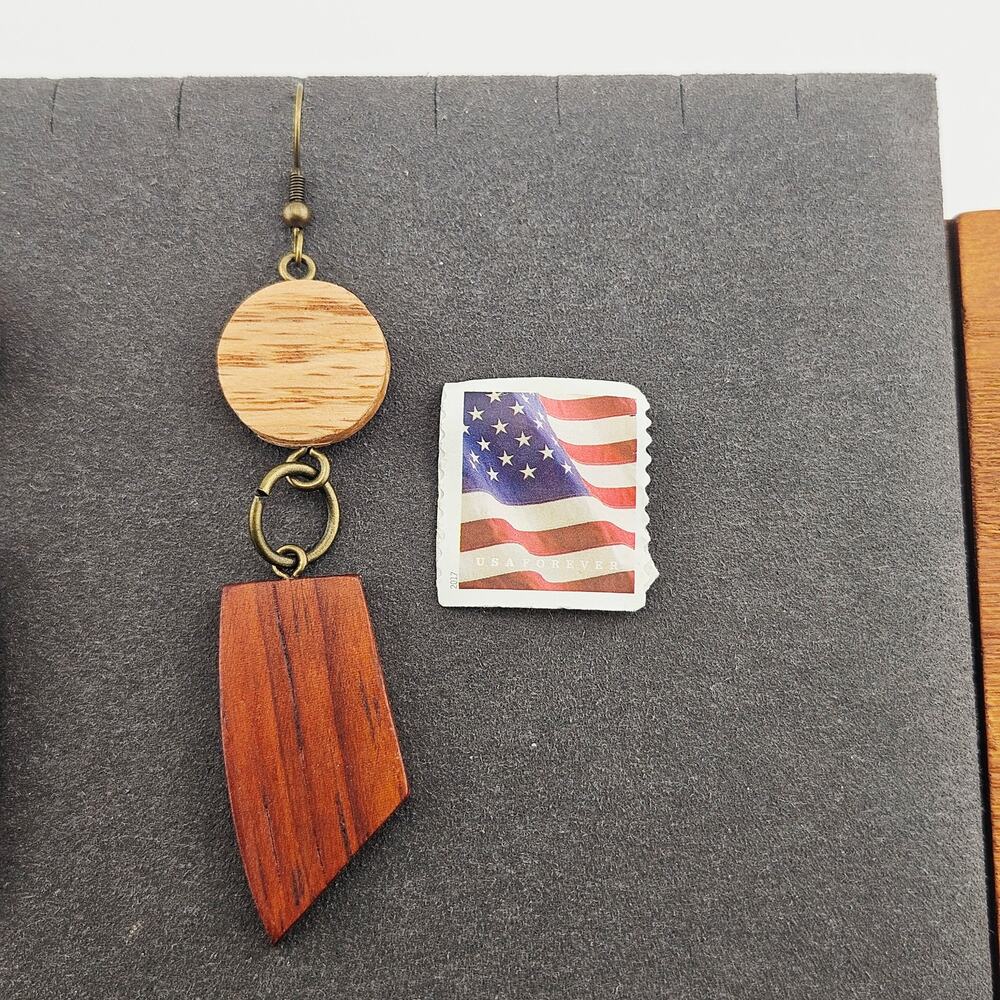 Two Tone Wood Bead Earrings Chunky Dangle Drop Bohemian Artsy Hippie Western - Picture 3 of 4